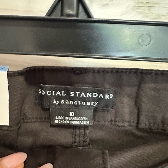 Sanctuary Black Crop Pants - Picture 5 of 6